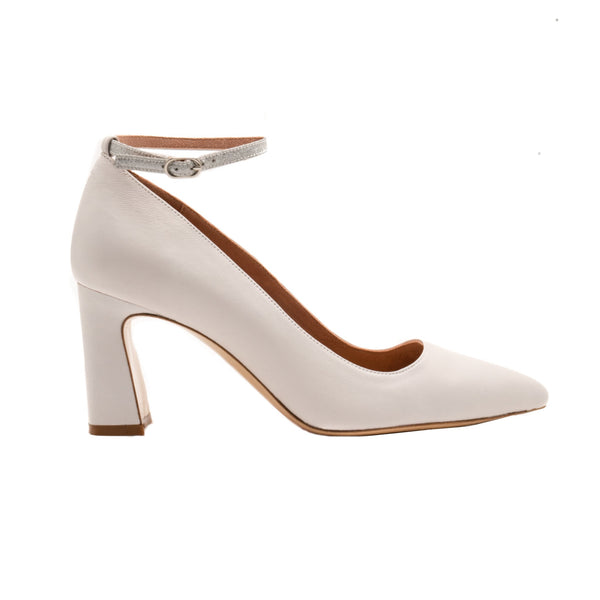 OHGA strap pumps ホワイト　22.5 Noble Platform Pumps by Jewel Badgley Mishcka