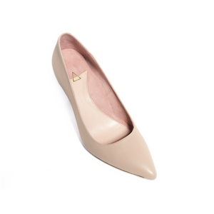 Bossy Beige Leather Pump