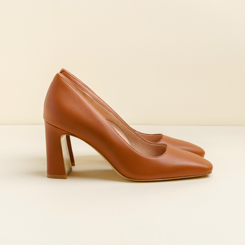 [NEW] Courageous Caramel Leather Square Toe Bold Block Heel