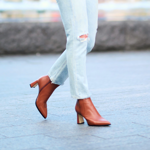 [NEW] Terracotta Calf Leather Bold Block Ankle Boot