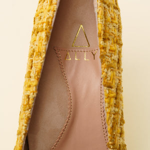 [NEW Limited Edition FW'25] Mustard Tweed Cap Toe Classic Pump
