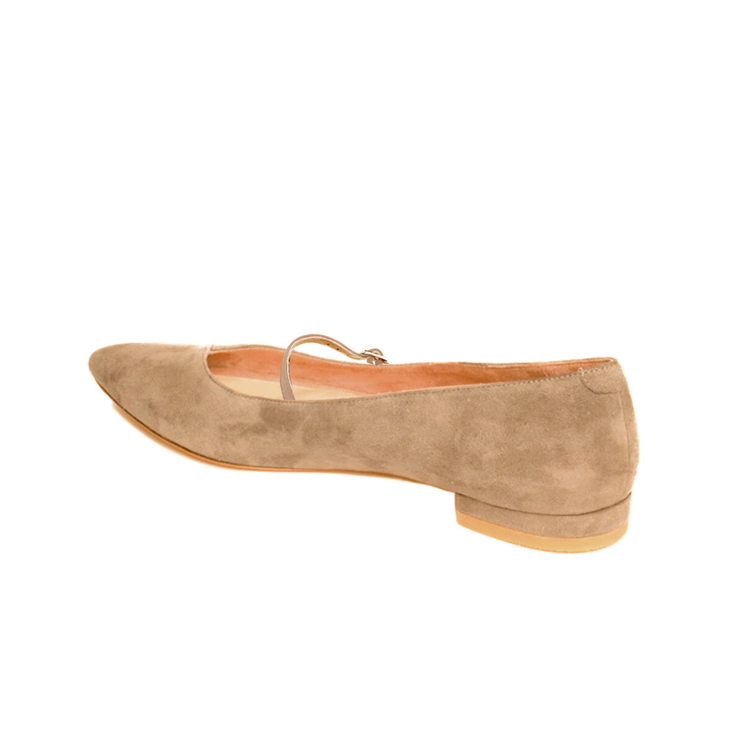 Tenacious Tan Suede Mary Jane Forever Flat EU 37.5/US 7-7.5 / Medium (B)
