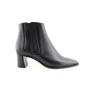 [NEW] Black Leather Lower Block Ankle Boot