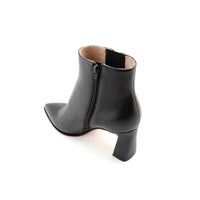 [SAMPLE] Black Calf Leather Bold Block Ankle Boot