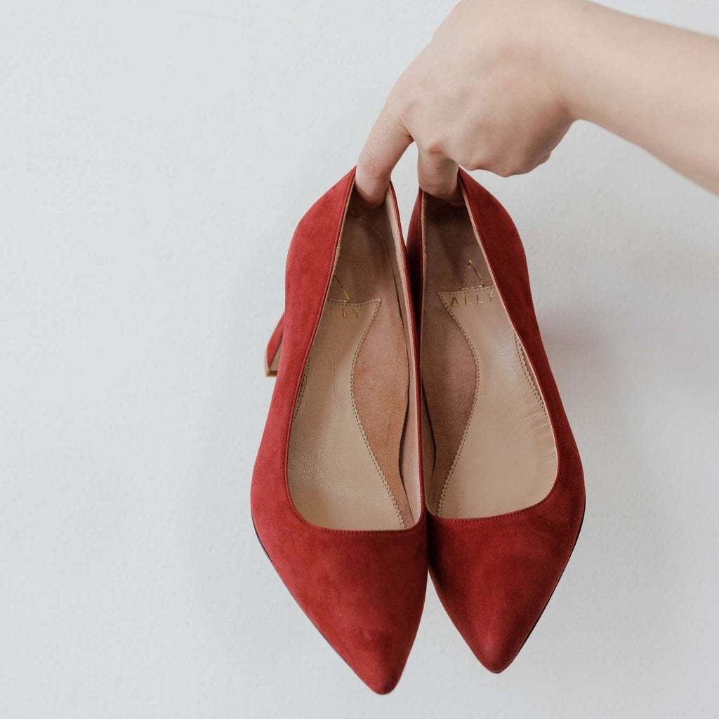 Gutsy Garnet Suede Block Heel Pump